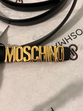 MOSCHINO NWT AUTHENTIC GENUINE BLACK LEATHER & GOLD SIGNATURE BELT